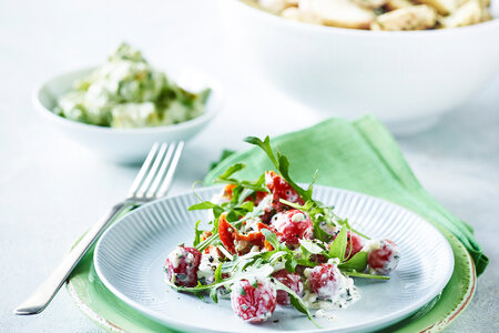 Image of Cherry tomato salad with cottage cheese and oven-dried tomatoes recipe made with Ardo products