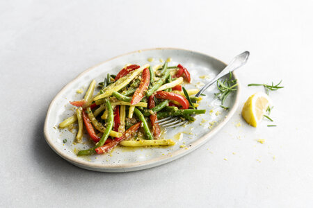 Duo of beans and pepper with lemon