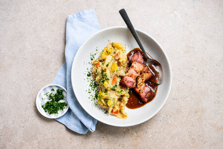 Ardo retro vegetable mash with bacon & mustard