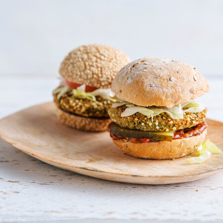 Image of Classic quinoa kale burger recipe made with Ardo products