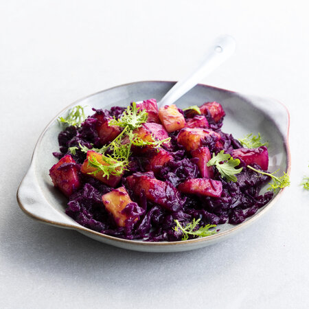  Red cabbage with pineapple and vanilla