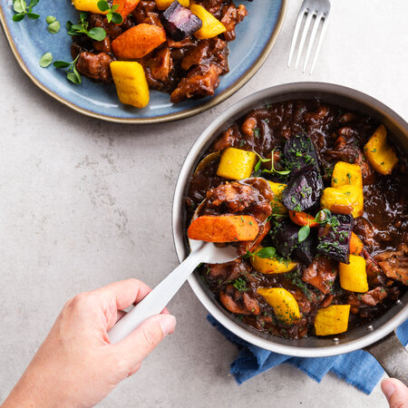 Turkey stew with chunky sautéed carrots 