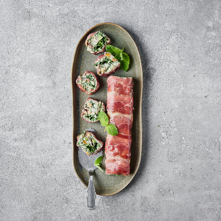 Serrano roll with herb cream